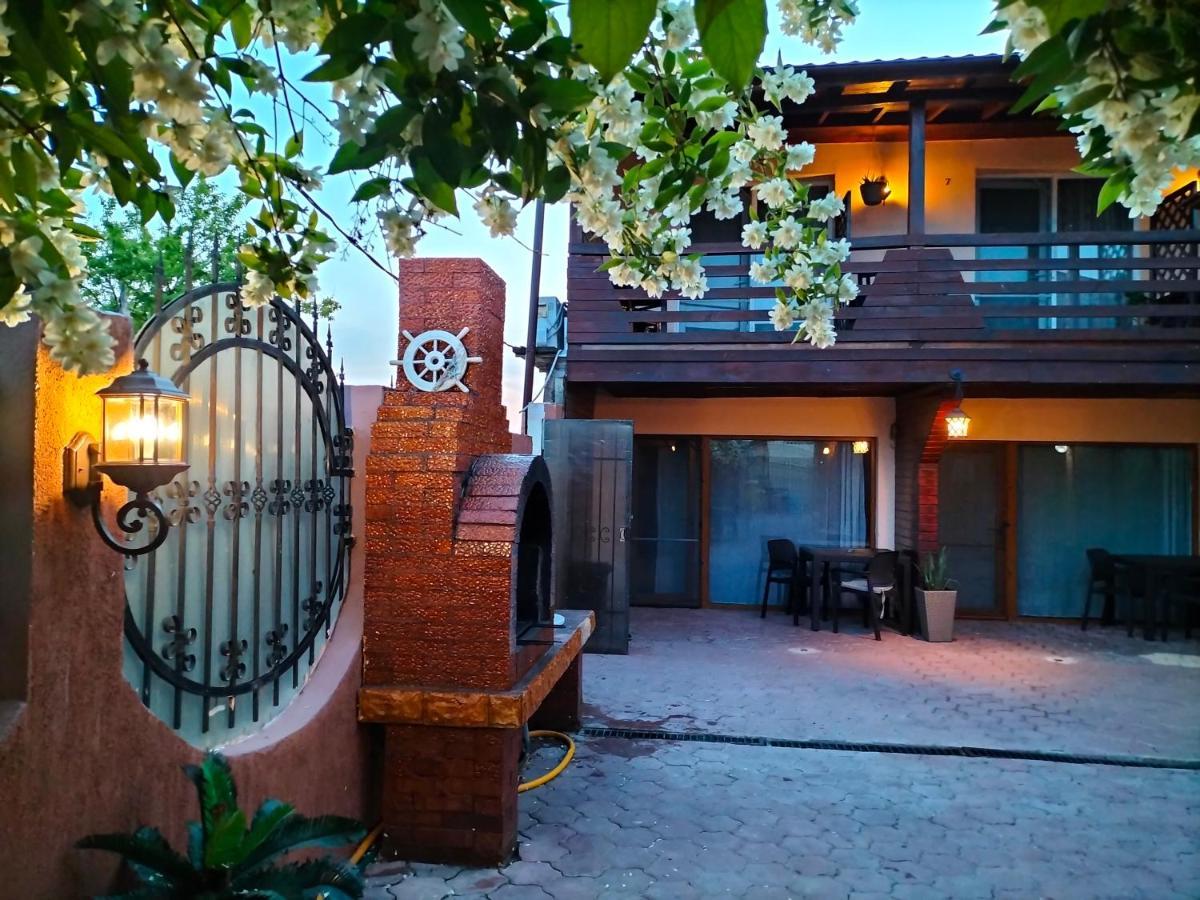 Casa Cristina Corbu Hotell Exteriör bild